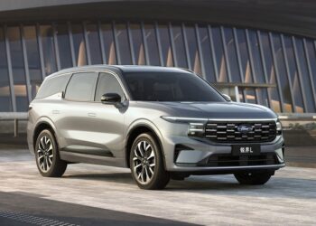 Кроссовер Ford Edge перешёл в новое поколение: больше и богаче — АВТО НОВОСТИ