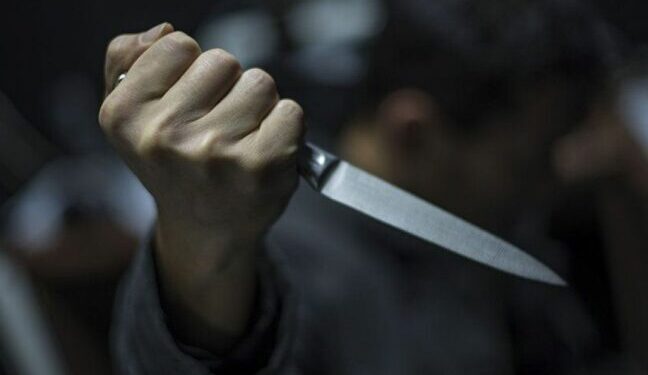 На Одещині чоловік накинувся з ножем на працівницю держустанови — Новини Одеської області