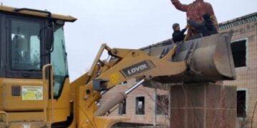 На Одещині демонтували ще один пам’ятник | Надзвичайні події Одесса та область