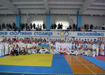 Понад 200 спортсменів змагалися на чемпіонаті з таекван-до в Черкасах