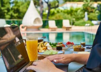 Правительство одобрило законопроект об урегулировании работы фрилансеров — Суспільство Одеси