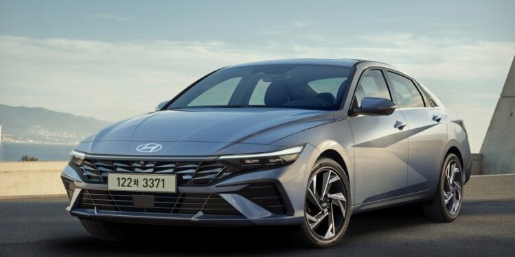 Рестайлинг принёс Hyundai Elantra привычные фары: официальные фото — АВТО НОВОСТИ