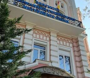 Трьох співробітників Одеського державного університету внутрішніх справ звільнено через перевищення службових повноважень