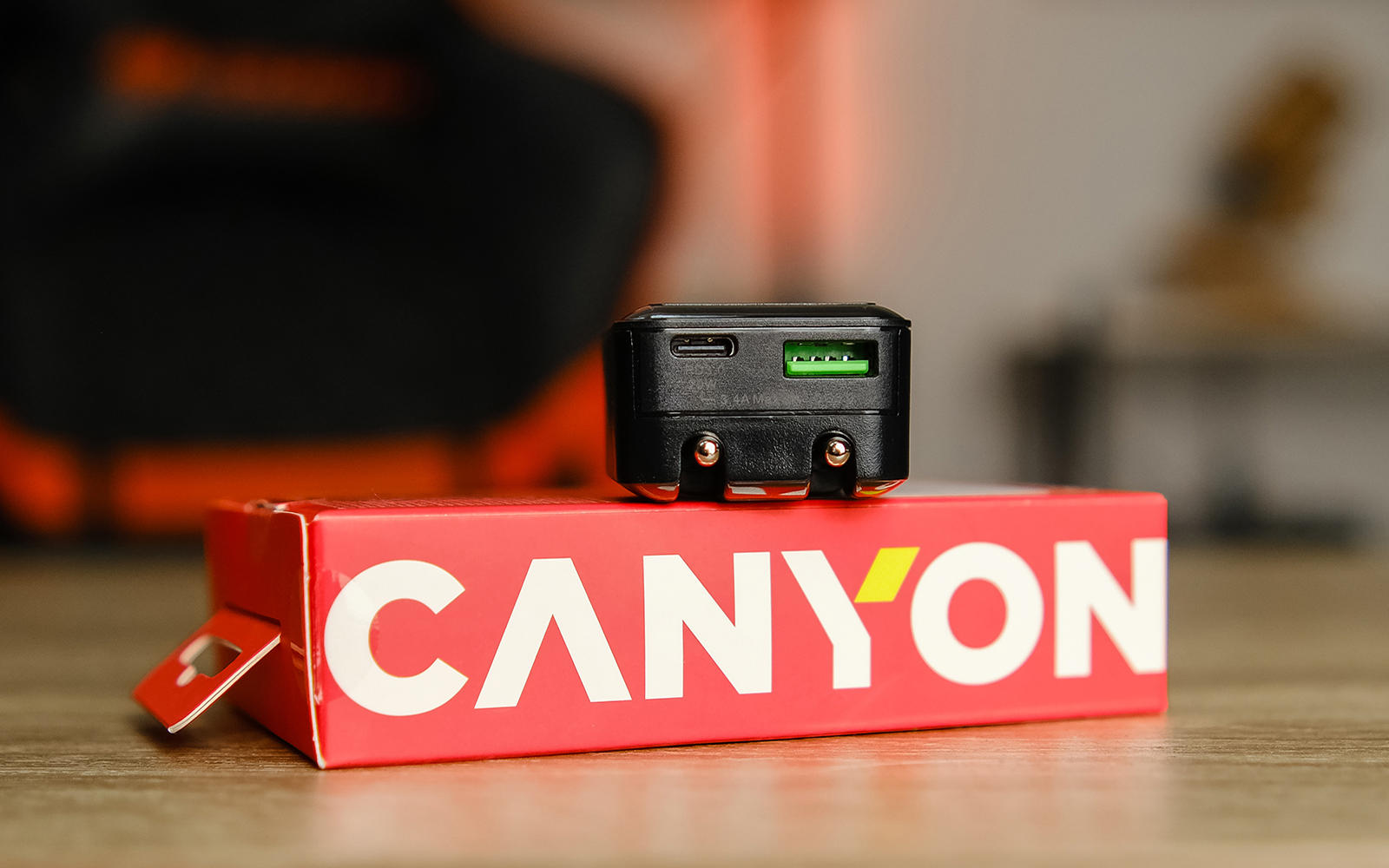 Хіт-парад зарядок від Canyon: швидке та безпечне заряджання гаджетів вдома, в офісі та у подорожі