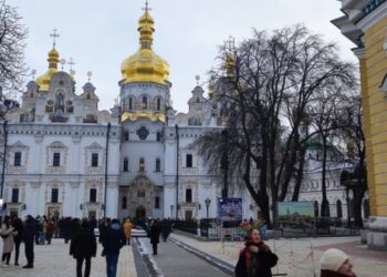 Ткаченко: Питання про виселення ченців із Лаври наразі не ставиться