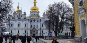Ткаченко: Питання про виселення ченців із Лаври наразі не ставиться