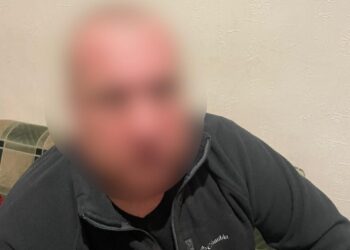 У Вінниці поліція знайшла двох чоловіків, які на вулиці побили 17-річного юнака  | Кримінальні новини