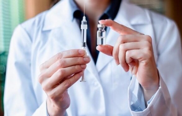 По аптеках уже должна быть вакцина от гриппа, поставили почти 50 тыс. доз — санврач