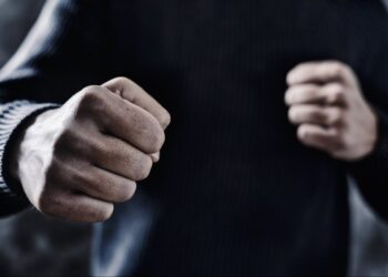 На Тернопільщині чоловік побив старшого товариша так, що той потрапив до реанімації  | Кримінальні новини