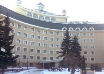 Кабмін розширив перелік безплатних медичних послуг у «Феофанії»