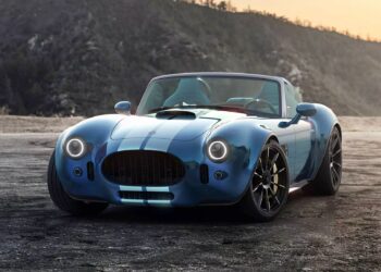 Абсолютно новый AC Cobra GT Roadster: углепластиковый кузов и 663-сильный V8 — АВТО НОВОСТИ