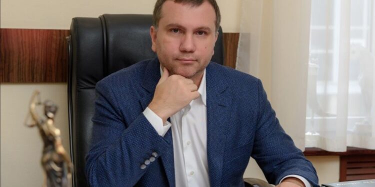 У Зеленського є можливість розпустити Раду, як би нардепи не знущалися
