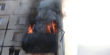 Дві рашистські ракети влучили у багатоповерхівку у Запоріжжі, серед 18 поранених є діти. ФОТО | Кримінальні новини