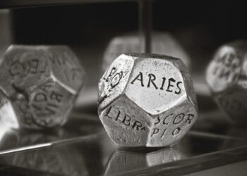 Кому зі знаків зодіаку чекати на справжнє кохання цієї весни | Одеський Монітор