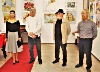 Краса та любов — жіночого роду: в Ізмаїлі відкрилася виставка жіночої творчості — Місто 24 (СВІТЛИНИ)