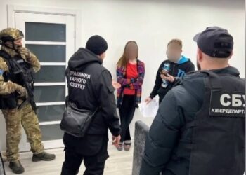 На Одещині викрили шахраїв, які від імені керівників ОВА збирали гроші для військових — Новини Одеської області