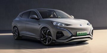 Рассекречен новый кроссовер Mercedes и BYD — АВТО НОВОСТИ
