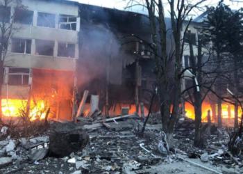 Зеленський відреагував на масований ракетний удар РФ та показав моторошні фото