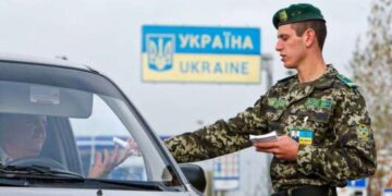 Какие документы носить с собой, если есть бронь от призыва: пояснил юрист