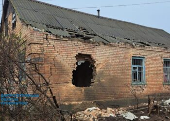 Четверо поранених внаслідок чергового обстрілу Нікополя — розпочато розслідування. ФОТО | Кримінальні новини