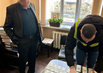 Торгував довідками про непридатність до військової служби — у Києві затримано завідувача медзакладу. ФОТО | Кримінальні новини