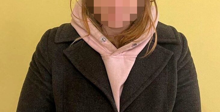 У Солом’янському районі Києва пильні дільничні поліції викрили вуличну наркодилерку. ФОТО | Кримінальні новини