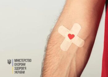 Что нужно знать о донорстве крови: Минздрав развенчал пять мифов