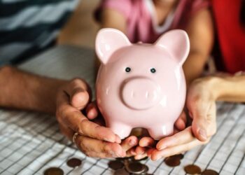 В Україні вводять накопичувальні пенсії: що це і як працює