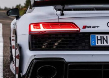 Porsche розкрила подробиці про секретний проект гіперкара та механічної Audi R8 — Автоновини