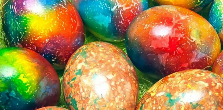 7 способів оригінально пофарбувати великодні яйця