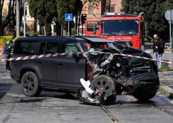 Нападающий «Лацио» Чиро Иммобиле попал в жуткое ДТП (ФОТО) (17 апреля 2023 г.) — Новости футбола