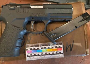 На Тернопільщині поліцейські затримали наркодилера та вилучили у нього товар. ФОТО | Кримінальні новини