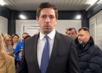 Поставки оружия не позволят достичь мира – замглавы МИД Венгрии