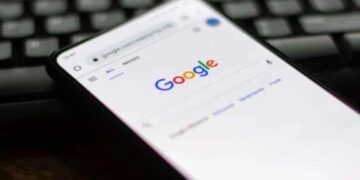 Google из-за ChatGPT работает над полностью новой поисковой системой