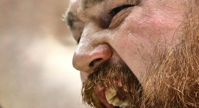 Топ-боксер из США издевательски победил Дацика. И прямо в ринге обратился… к Путину!