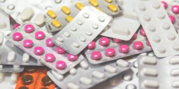 В Україні змінилися правила продажу рецептурних ліків