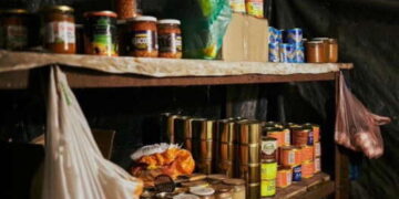 Дешевле, чем в магазине: ГУР потратил на продукты вдвое меньше Минобороны