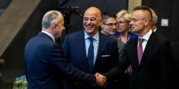 Венгрия возмутилась приглашением Украины на саммит НАТО