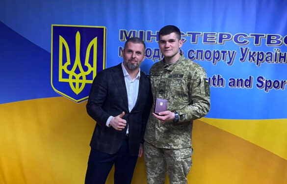 Черкаському спортсмену-захиснику вручили медаль