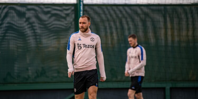 Кристиан Эриксен вернулся к тренировкам в общей группе МЮ (6 апреля 2023 г.) — Новости футбола