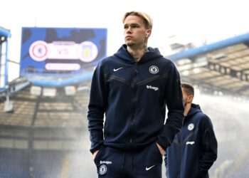 «Мудрик — худшее подписание в истории футбола»: фаны «Челси» высказались о вингере после матча с «Ливерпулем» (5 апреля 2023 г.) — Новости футбола