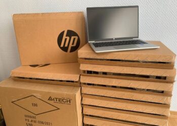 10 ноутбуків для урбан-бібліотеки – Новини Львова та області