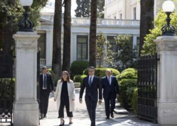 В Греции распустили парламент и назначили перевыборы