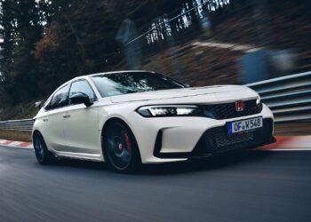 Honda Civic Type R вновь стал самым быстрым переднеприводным автомобилем Нюрбургринга — АВТО НОВОСТИ