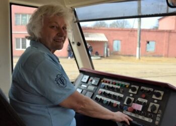 Истории нашего города: как женщина полвека работает водителем трамвая в Одессе