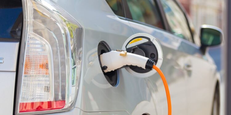 Количество станций зарядки электромобилей в России выросло в 2 раза — АВТО НОВОСТИ