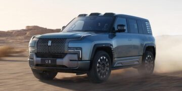 Роскошный рамный внедорожник BYD Yangwang U8 показал салон — АВТО НОВОСТИ