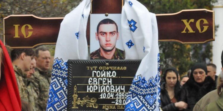 У Арцизькій громаді провели в останню путь загиблого героя Євгена Гойко