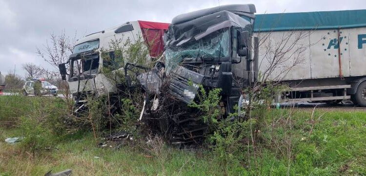 Знову траса Одеса-Рені: в Одеській області ускладнено рух транспорту