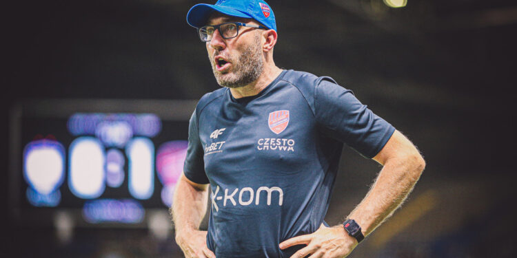 Главный тренер «Ракува» попал в сферу интересов киевского «Динамо» (11 мая 2023 г.) — Новости футбола